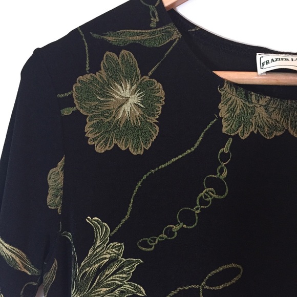 MUST GO Dark Floral Stretchy Vintage Tshirt 90s - Picture 6 of 10